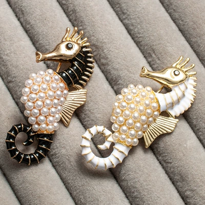 Diamond-Encrusted Pearl Seahorse Brooch, Classic and Fashionable Suit Lapel Pin, Cross-Border Marine Life Accessory, Anti-Exposure