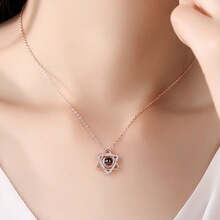 ����ͬ���朐���100�N�Z���Ґ���ͶӰ�䓲���ɫ�羳�i��朶Y��