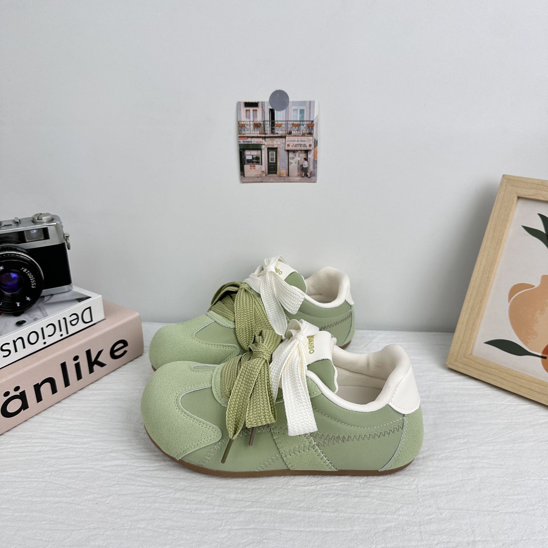 Yuanbo zapatos mujer 2025 nuevos zapatos blancos zapatos de verano zapatos de mujer zapatos de pan zapatos casuales de todo fósforo zapatos de entrenamiento alemán