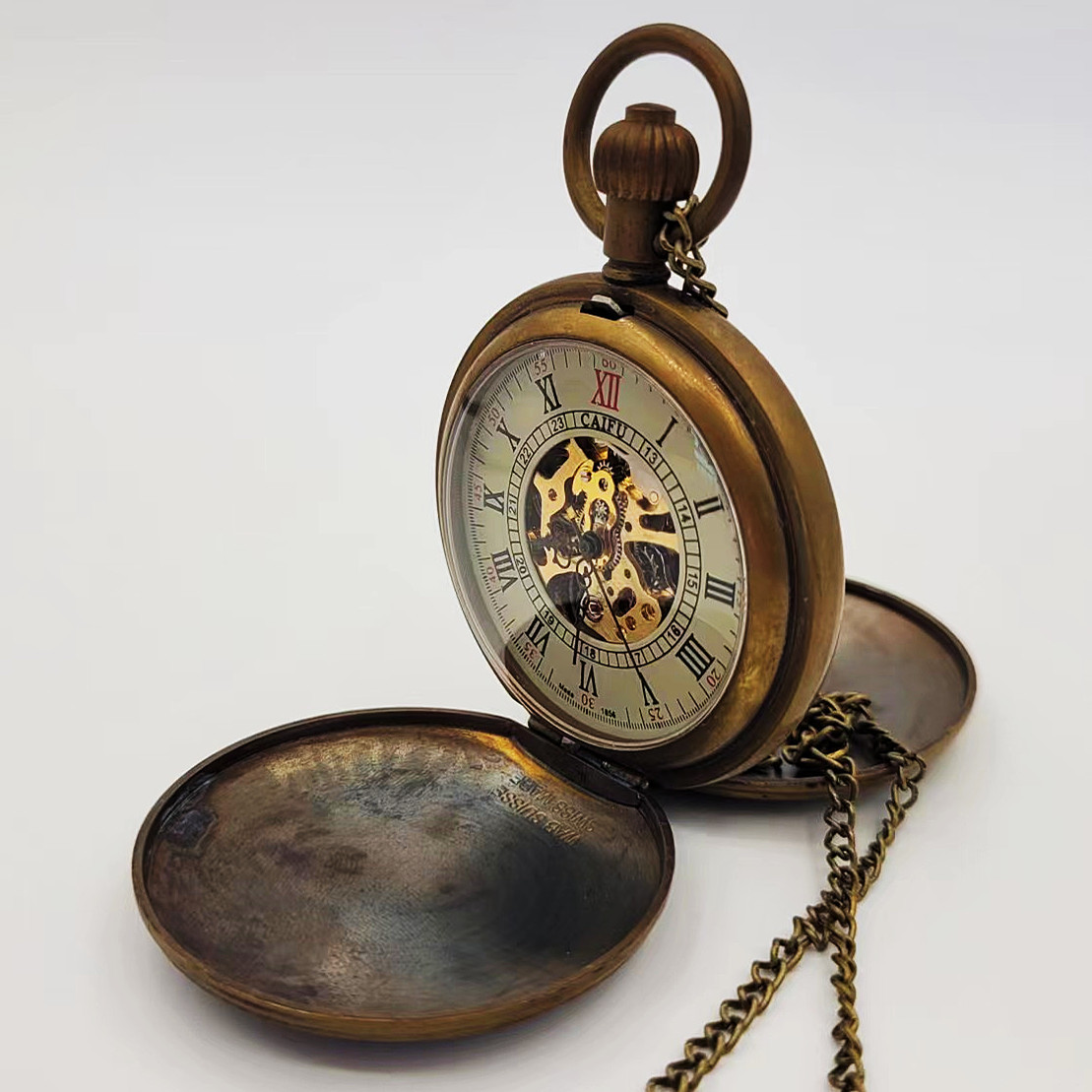 Shenzhen Manufacturer Customized Retro Hand-Wound Mechanical Cut Out Pocket Watch Export Wholesale Personal Collection Souvenir