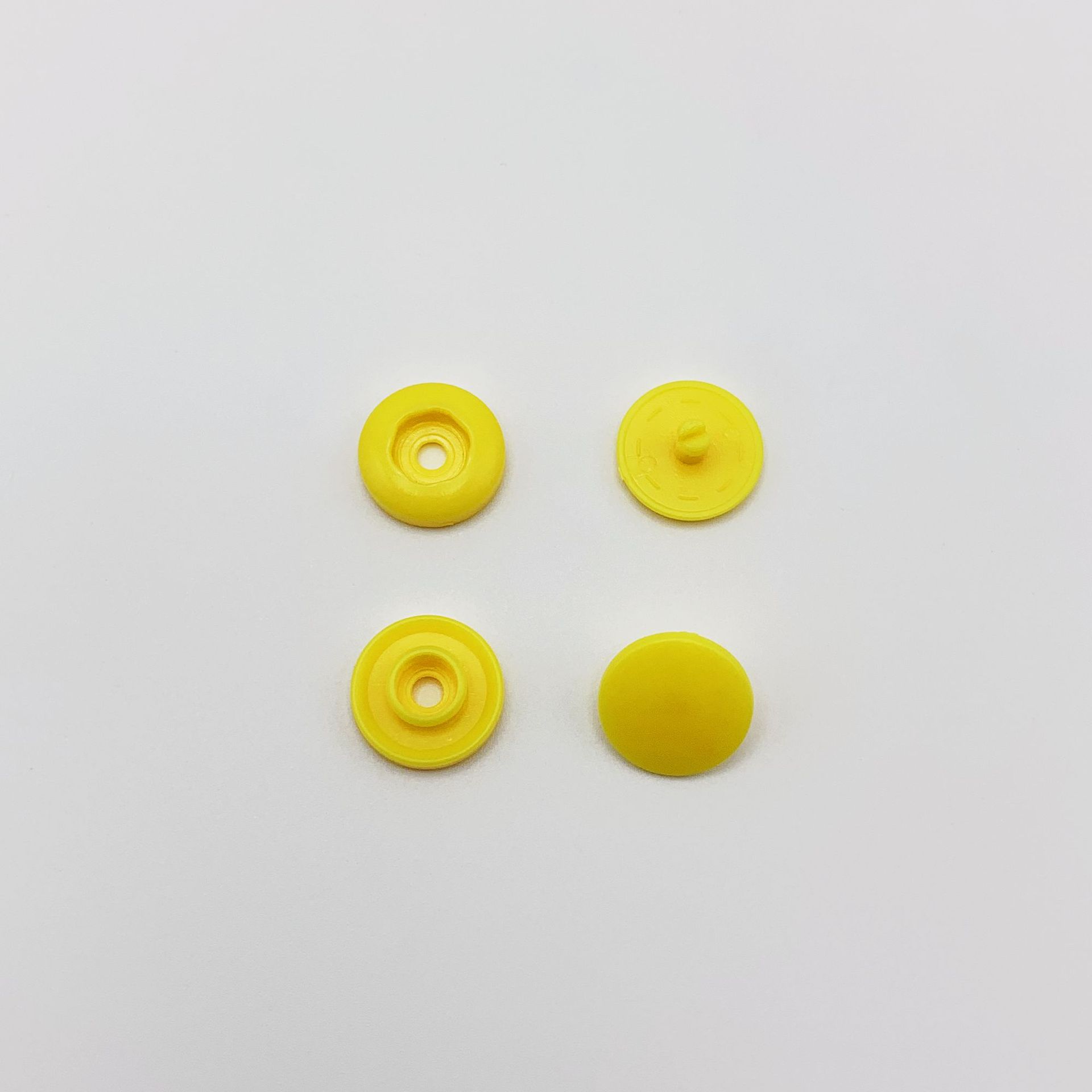 Botón de plástico de cuatro cierre de color sin herramientas botón de resina botón de mujer accesorios de botón de ropa de bebé