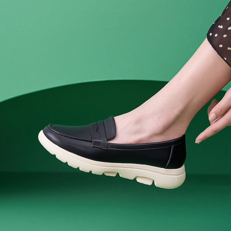 B888-12025 Spring Winter New Large Size Casual Fashion Non-Slip Soft Sole Mom Shoes For Women_voghion.com