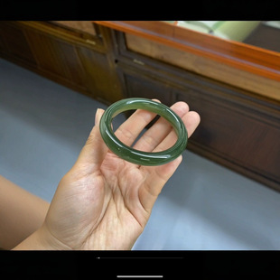 Jinyutang Xinjiang Hetian Jade Ice Lake Bracelet Has a Cat's Eye Look, and I Thought It Was Jasper Cat's Eye at First Glance