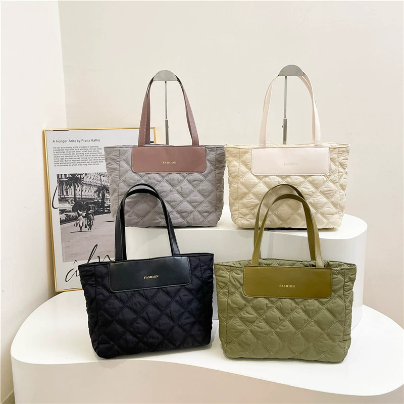 Capacious shoulder bag, demi-season one-shoulder bag, down jacket