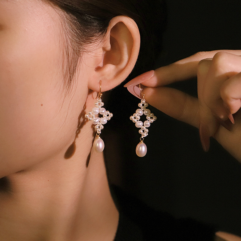 Perla original alambre de algodón natural tejido perlas pendientes femeninos dulces pendientes de alta calidad pendientes de aretes al por mayor image 4