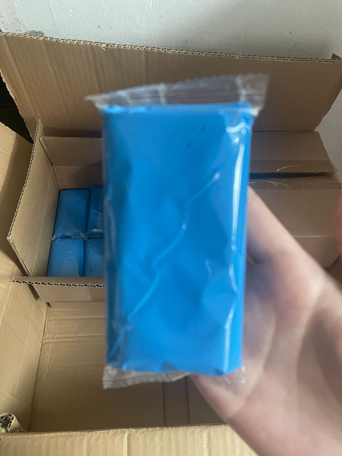 Car washing mud to sludge cleaning mud volcanic mud 180g clay beauty cleaning mud foreign trade wholesale