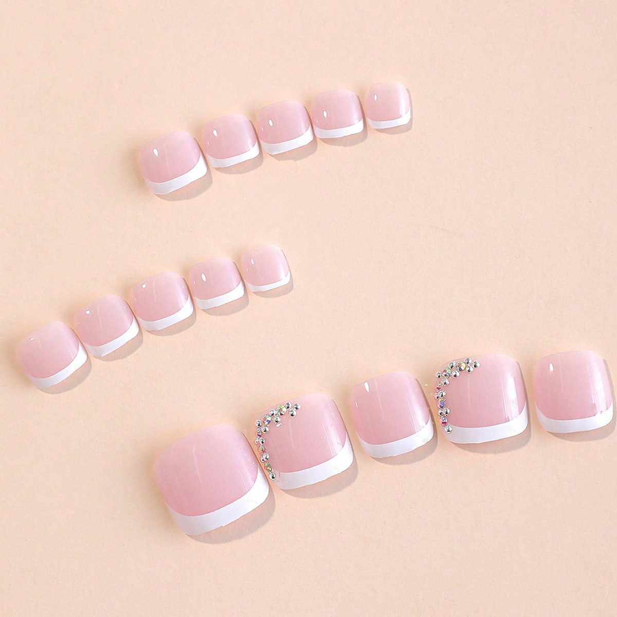 Uña de pie de alto nivel de sensación blanca francesa banda lateral perforación de pie corto Uña de pie Uña de pie de uso Uña falsa