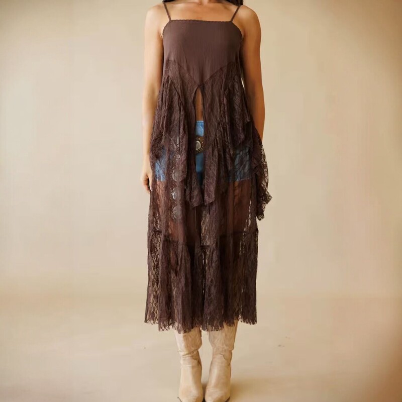 2026 Vintage European and American Style Dark Brown Lace Strap Slit Cover-Up Long Dress with a Relaxed Atmosphere for Layered Wear