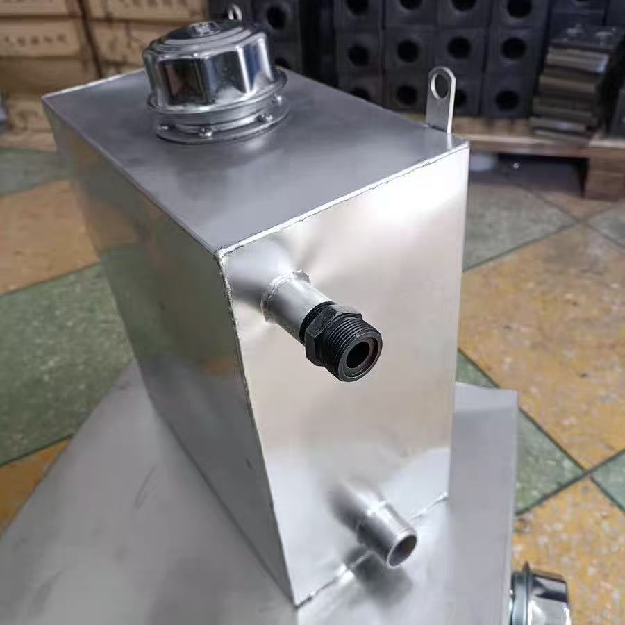Stainless steel hydraulic oil tank for marine use, 304 thickened oil tank, hydraulic oil tank for net cage lifting machine, oil tank for three-wheeled motorcycle