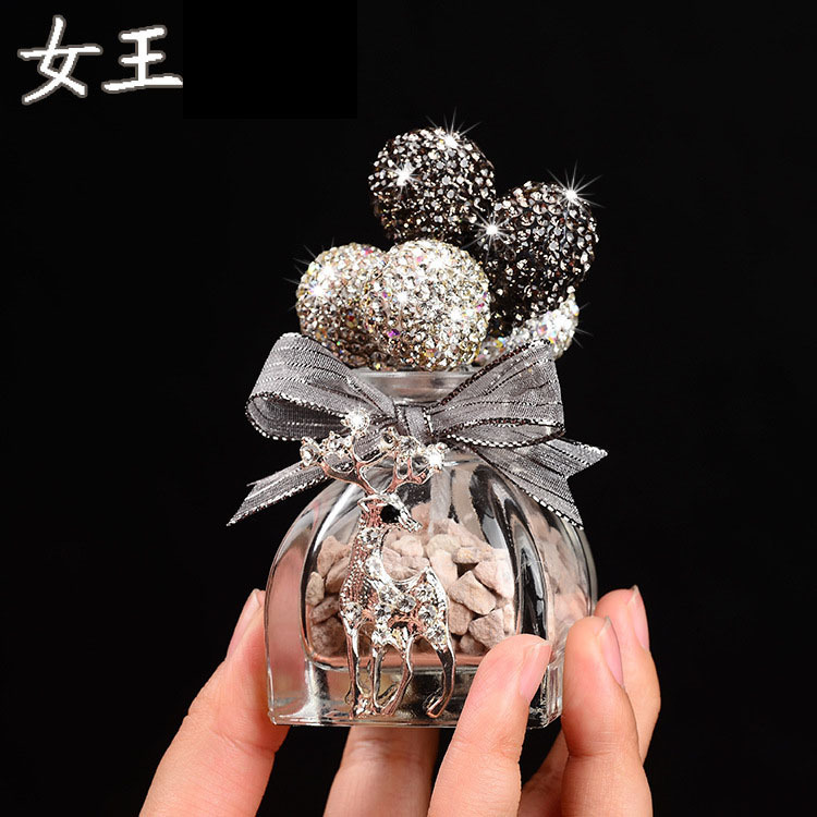 [Clásico] Adornos creativos para automóviles, asientos de perfume, diamantes, aromaterapia para automóviles, globos de confesión, consola central, decoración interior