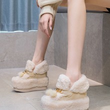 羊羔毛雪地靴女12cm韩版17冬季新品短靴子厚底毛毛球面包鞋
