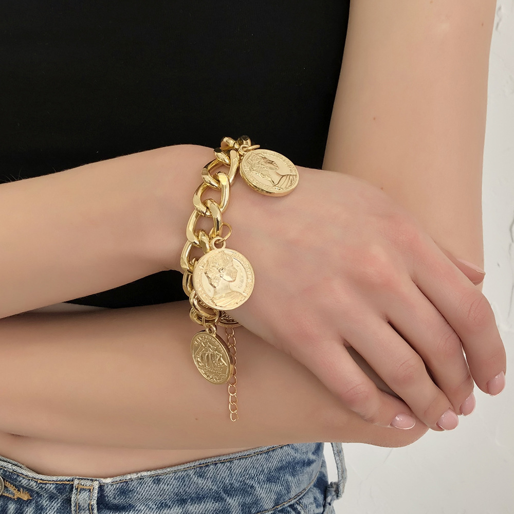 Fashion Thick Chain Like Coin Geometric Bracelet display picture 9