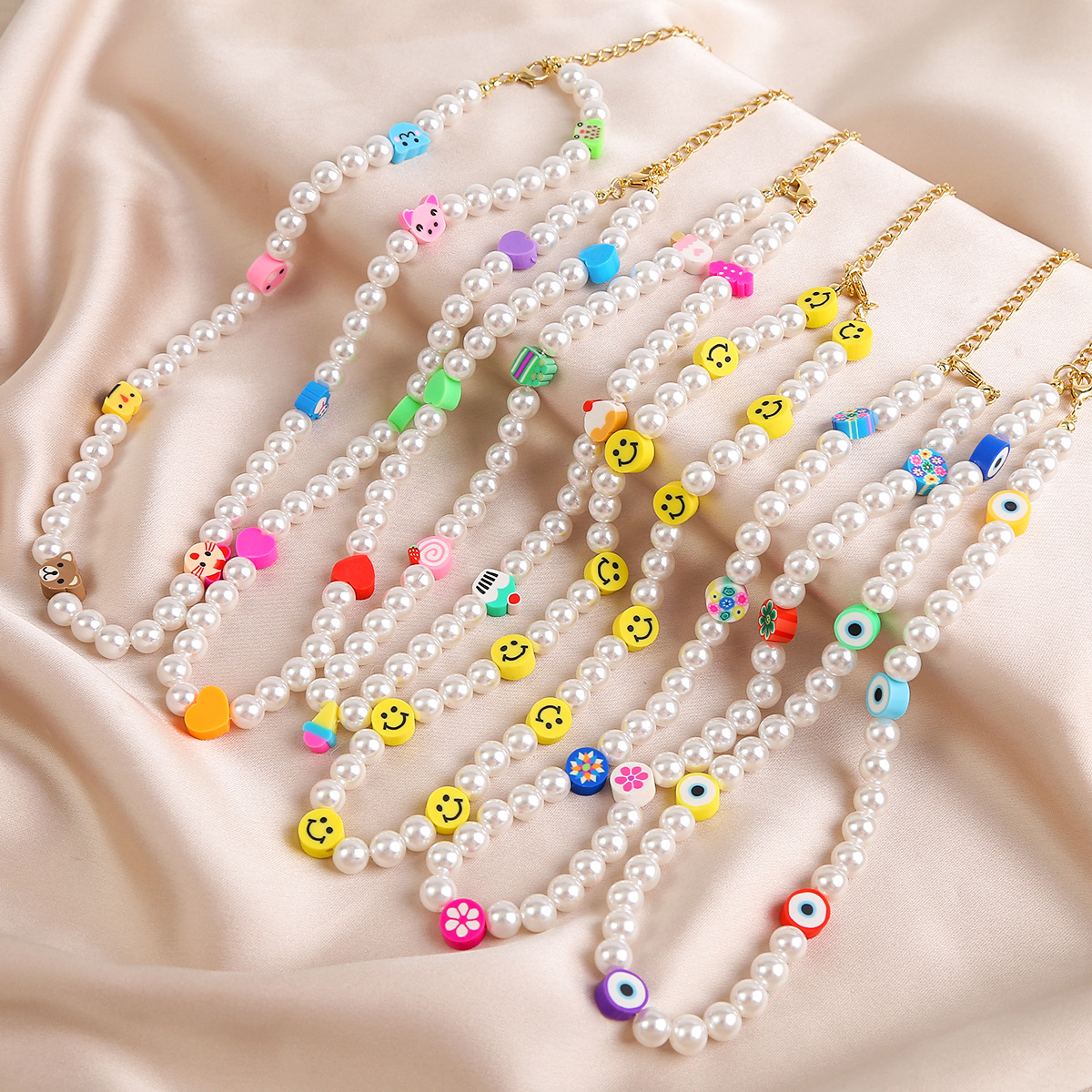 Sweet Cartoon Artificial Pearl Soft Clay Beaded Women's Necklace display picture 2