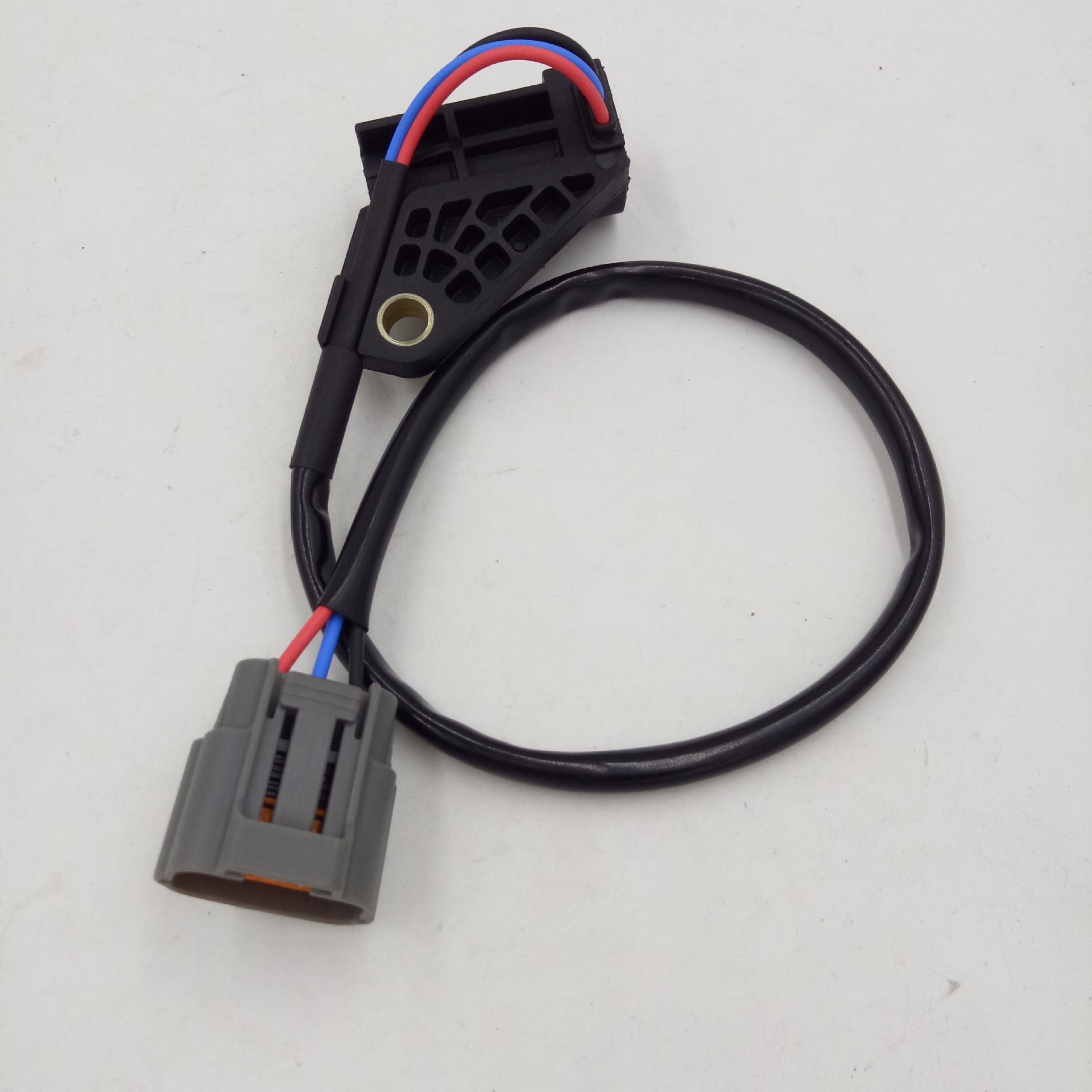 ��Ӧ �������Դ�����λ�ô����� FSD7-18-221B