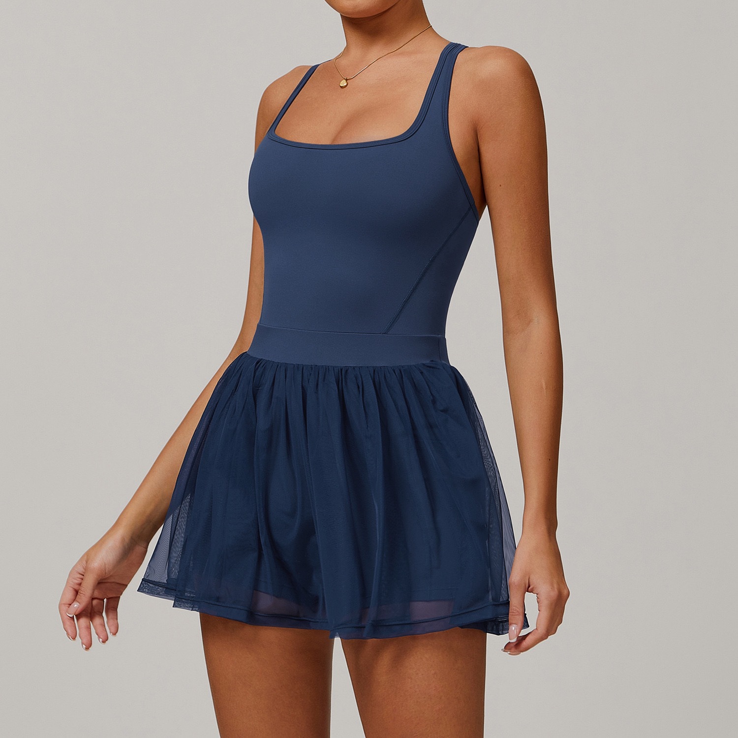 Falso de dos piezas ecológicas regeneración vestido de malla permeable al aire secado rápido deporte correr falda de tenis anti-dopaje