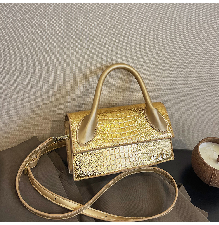 Bolso de moda de estilo occidental europeo y americano 2024 nuevo bolso de hombro retro de tendencia salvaje bolso de mensajero de textura simple