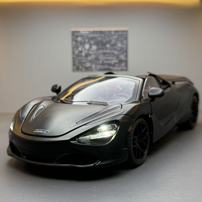 Alloy Car Model 1:18 Mclaren 720S Convertible Sports Car Sound and Light Pull Back Toy Car Sound Effect Model Ornament