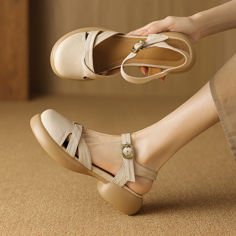 Sandal nữ quai ngang hở lưng mũi tròn đế dày da thấp — Màu trắng be