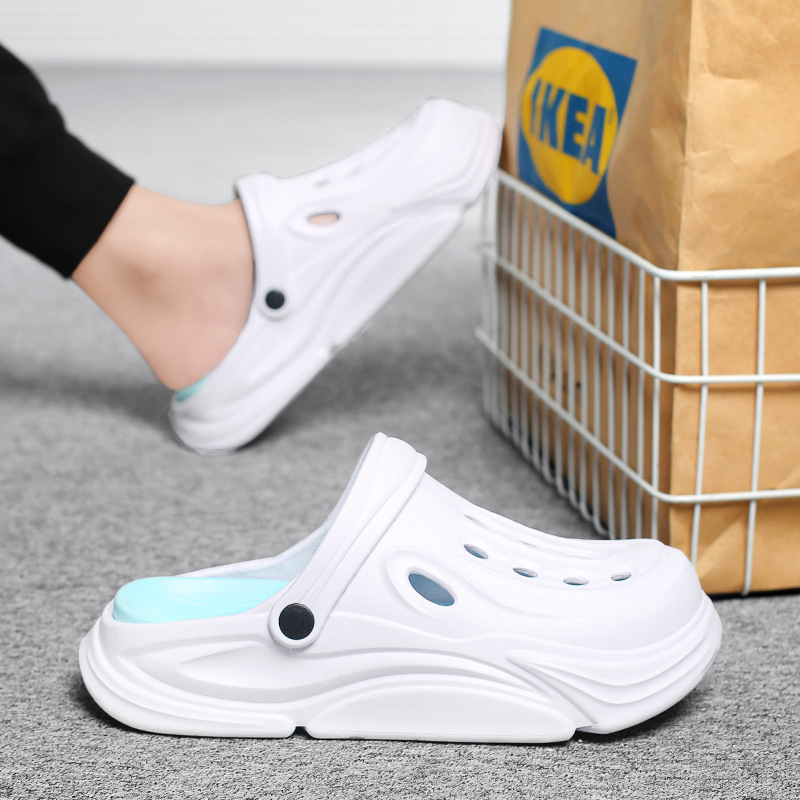 Zapatos con agujeros para mujeres que usan heces en verano, zapatillas Baotou, sandalias deportivas para hombres, zapatillas antideslizantes de suela gruesa, eva desodorante