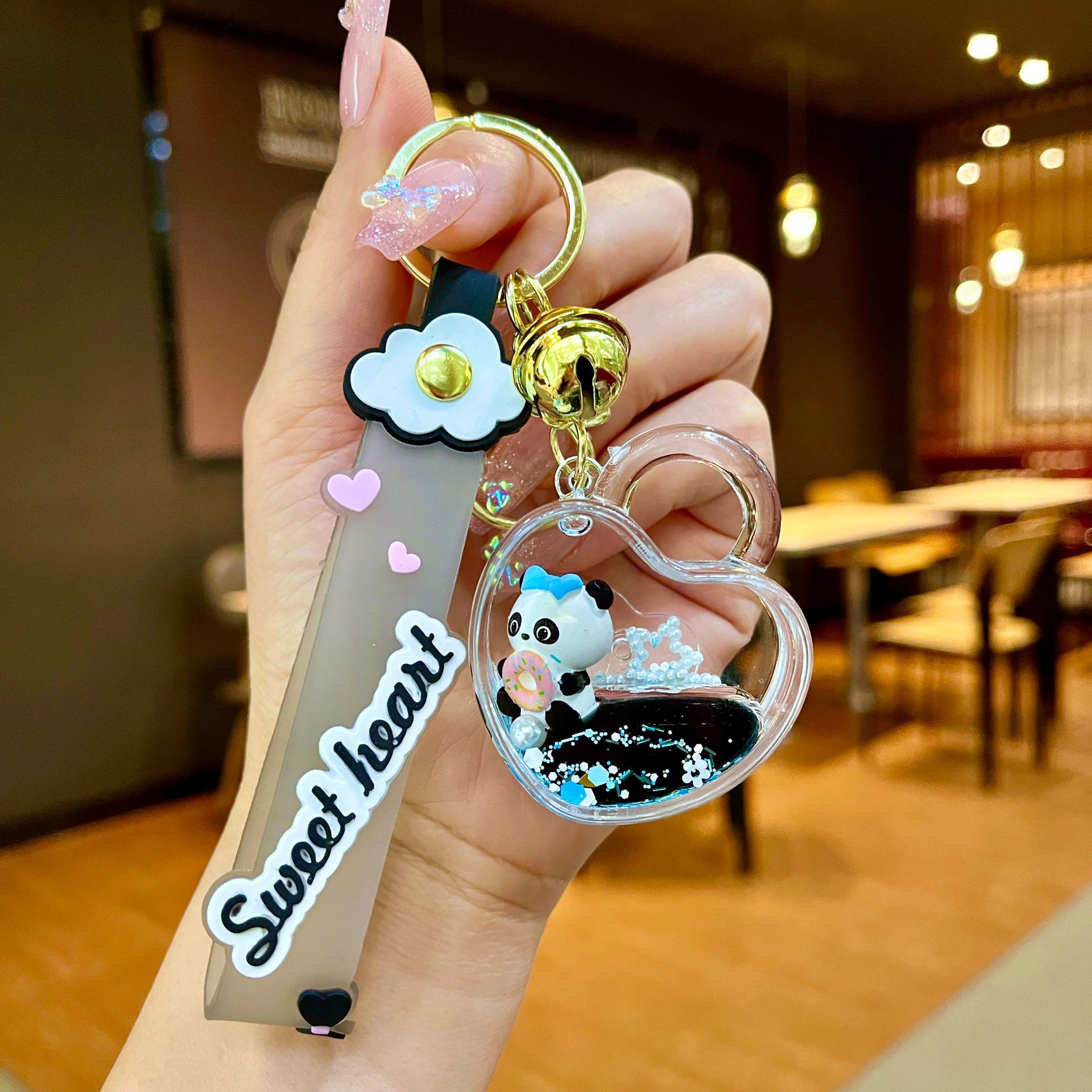 Nuevo llavero de dados luminosos con aceite, cuentas de burbujas, dados, colgantes de botella de arena de cristal, colgantes de bolsas al por mayor