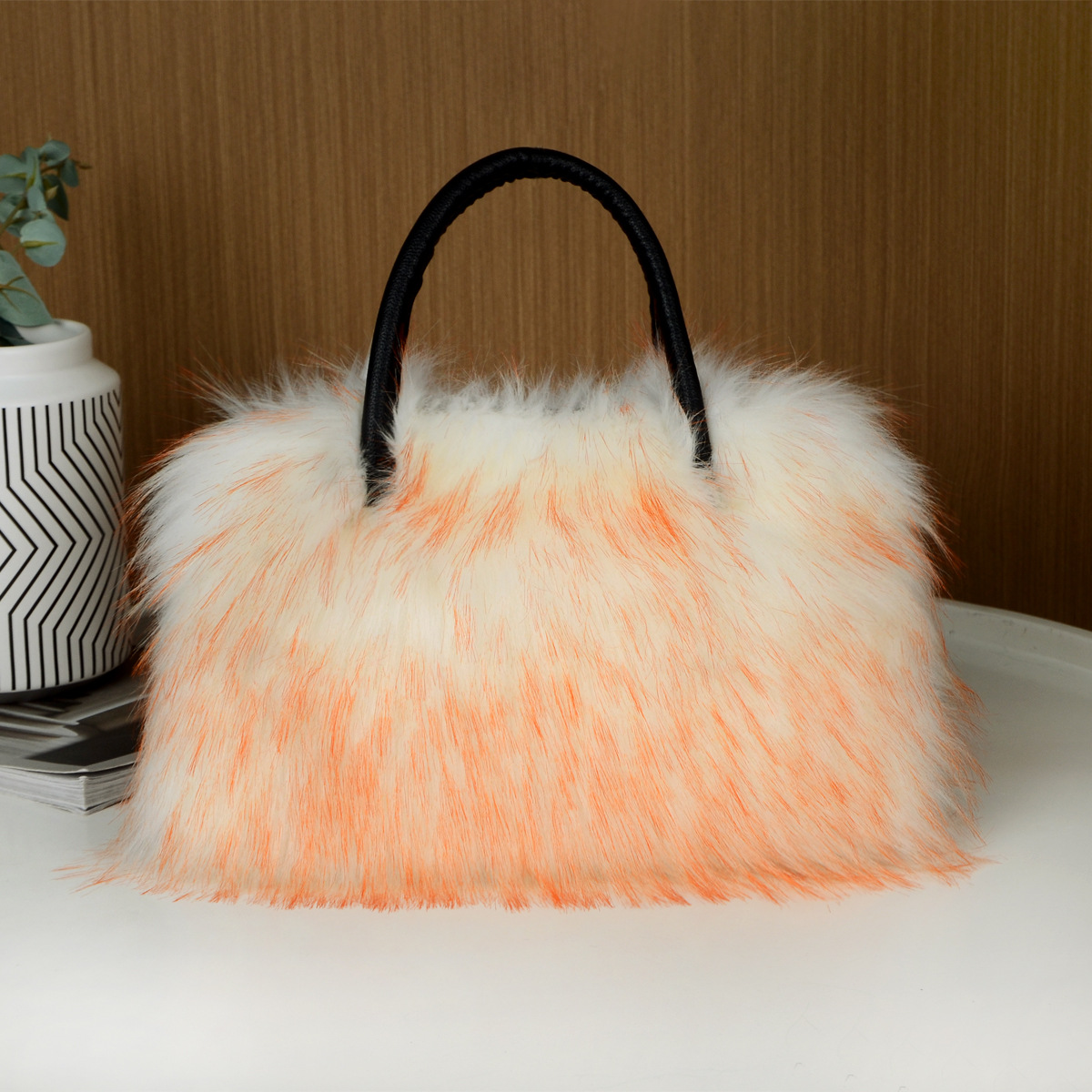 Nuevo bolso de peluche de piel de plumas de pluma de imitación de mujer hermosa bolso de moda de alta gama bolso de hombro único bolso especial