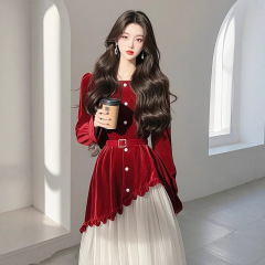法式拼接红色丝绒连衣裙女2025早秋季女装假两件气质收腰长裙子
