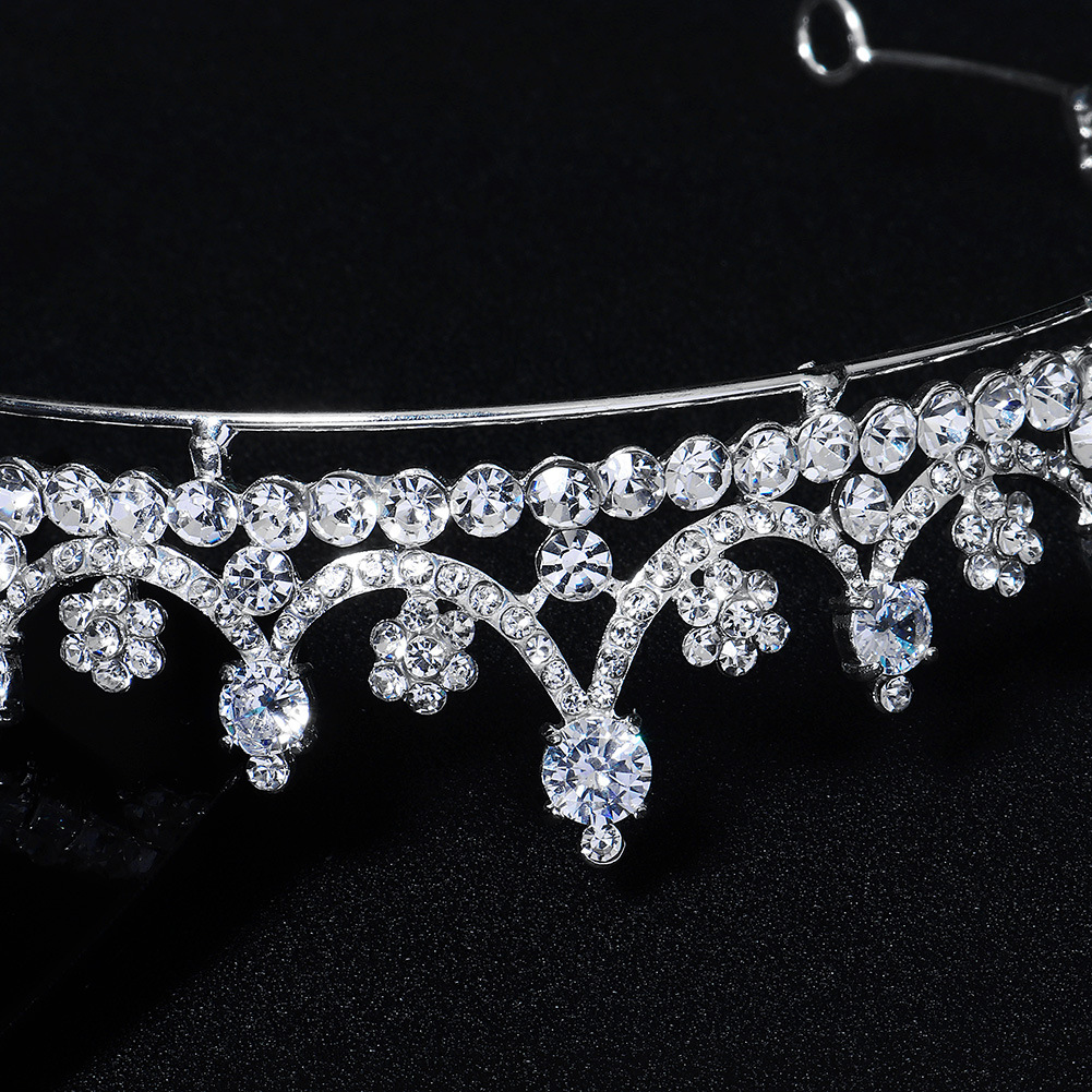 Korean Alloy Rhinestone Princess Crown Wholesale Nihaojewelry display picture 3