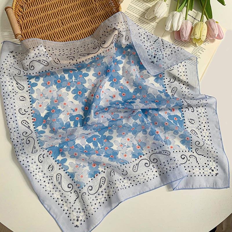 Pañuelo floral, estilo pastoral femenino de verano, nuevo estilo, bufanda fresca, bufanda de seda, bufanda cuadrada pequeña, bufanda de cuello de sentido avanzado