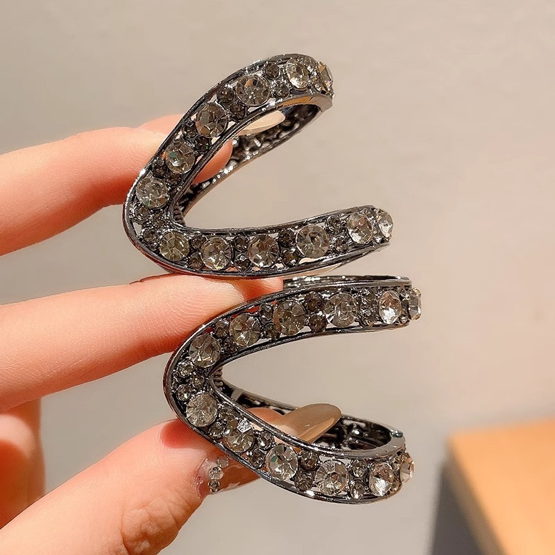 Clip de agarre de cola de caballo alta fijación artefacto de diamante de agua pequeño cráneo trasero clip de pescado de cabello de cabello de cabello de cabello de mujer