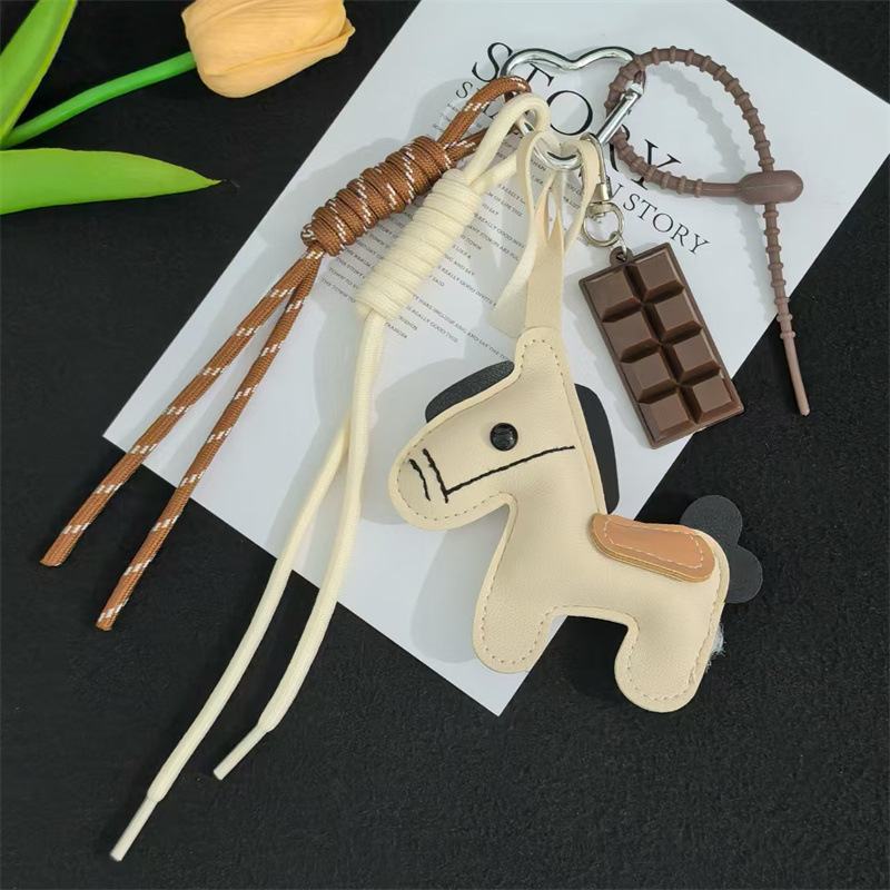 ins同款复古钥匙扣挂饰miu系风腊肠狗编织绳包挂小众皮质棒球挂件|undefined