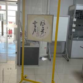 黑色黄色红色白色定制双面挂画图片摄影作品展板展示架生产厂家