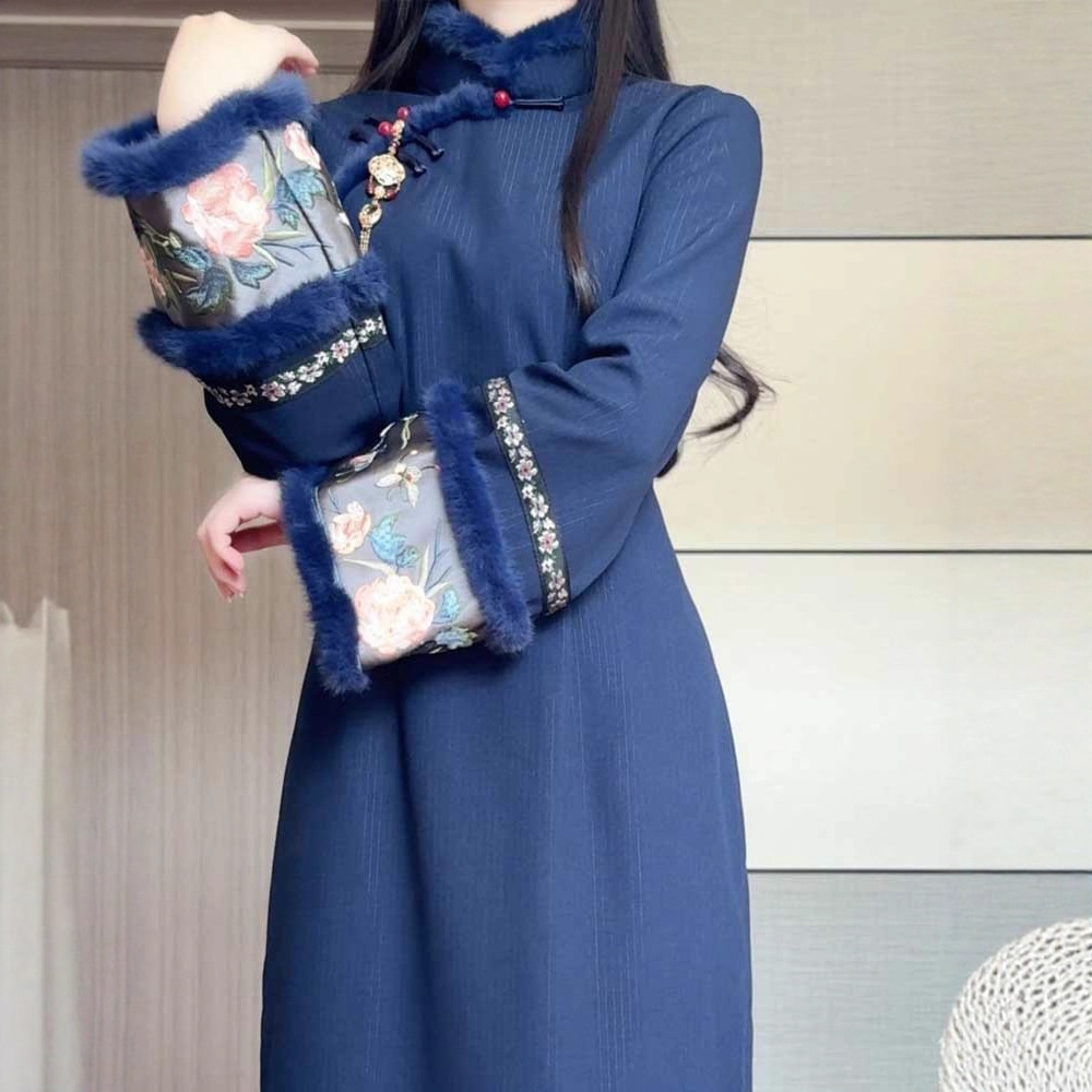 Fleece-lined And Thickened, 2025 Winter Model, Improved Cheongsam With Inverted Large Sleeves, Vintage Warm Fur Collar,_ecoleips.com