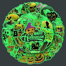 50张夜光发光万圣节卡通贴纸荧光节日南瓜头装饰幽灵手机咕卡贴纸