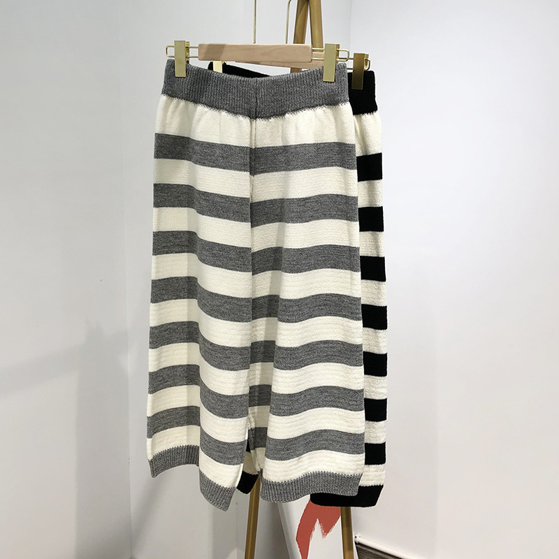 Special offer! Knitted Wide-leg Cropped Pants Shorts Women's Contrast Zebra Striped Design Mid-length Pants Loose plus size Trendy Pants