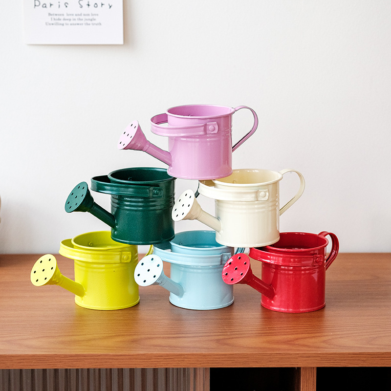 Candy-Colored Mini Watering Can, Creative Decorative Tin Flower Pot, Cute Small Watering Can, Children's Toy, Iron Art Sprinkler