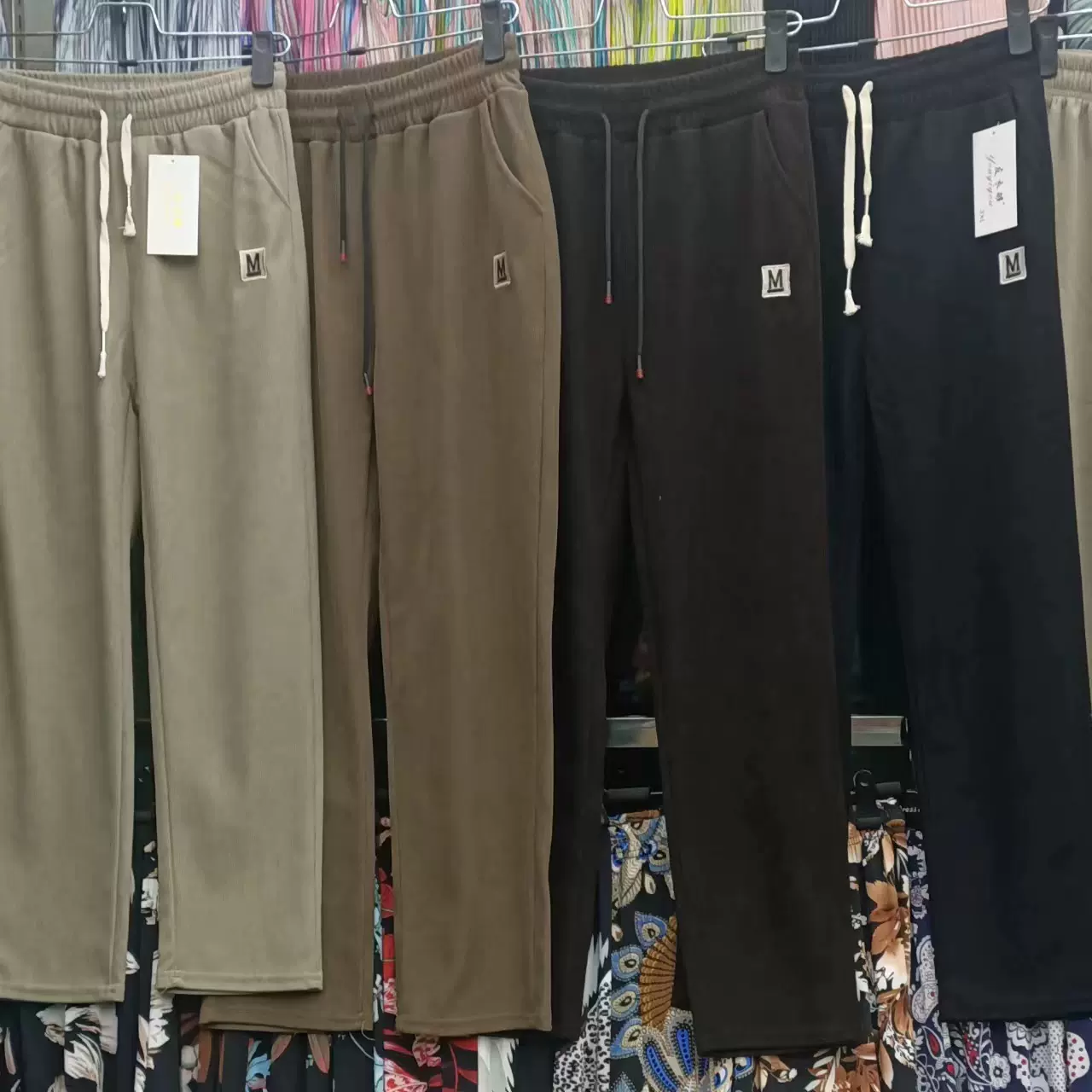 中老年女裤高腰条绒裤地摊热卖休闲时尚刺绣长裤黑色裤子遛弯裤子