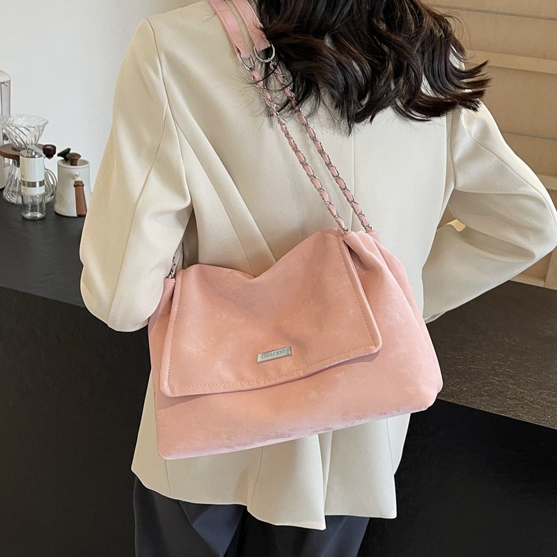 Large capacity for 2024 autumn/winter new fashionable niche women's texture chain single shoulder crossbody tote bag_voghion.com