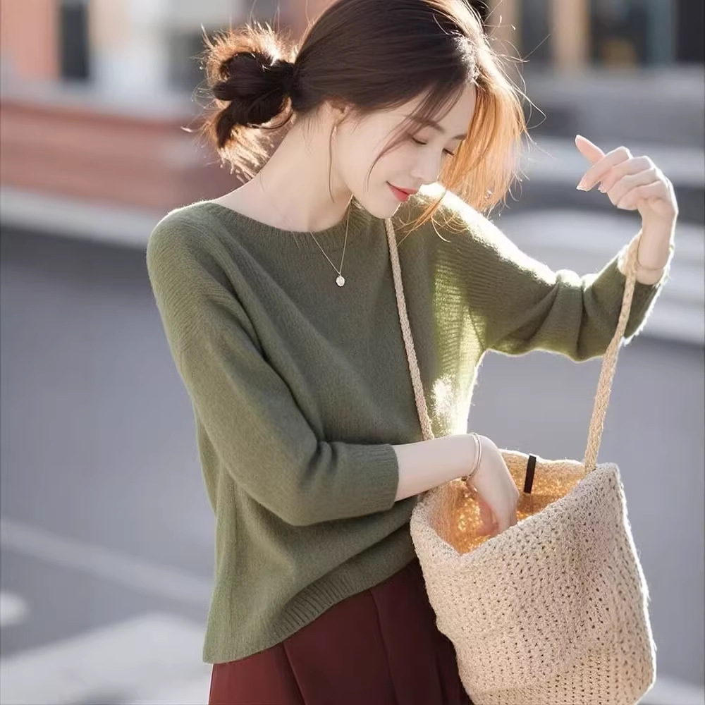 Áo len dệt kim nữ cổ tròn phong cách Hàn Quốc, form rộng, chất liệu mềm mại — Đậu xanh chi tiết 3