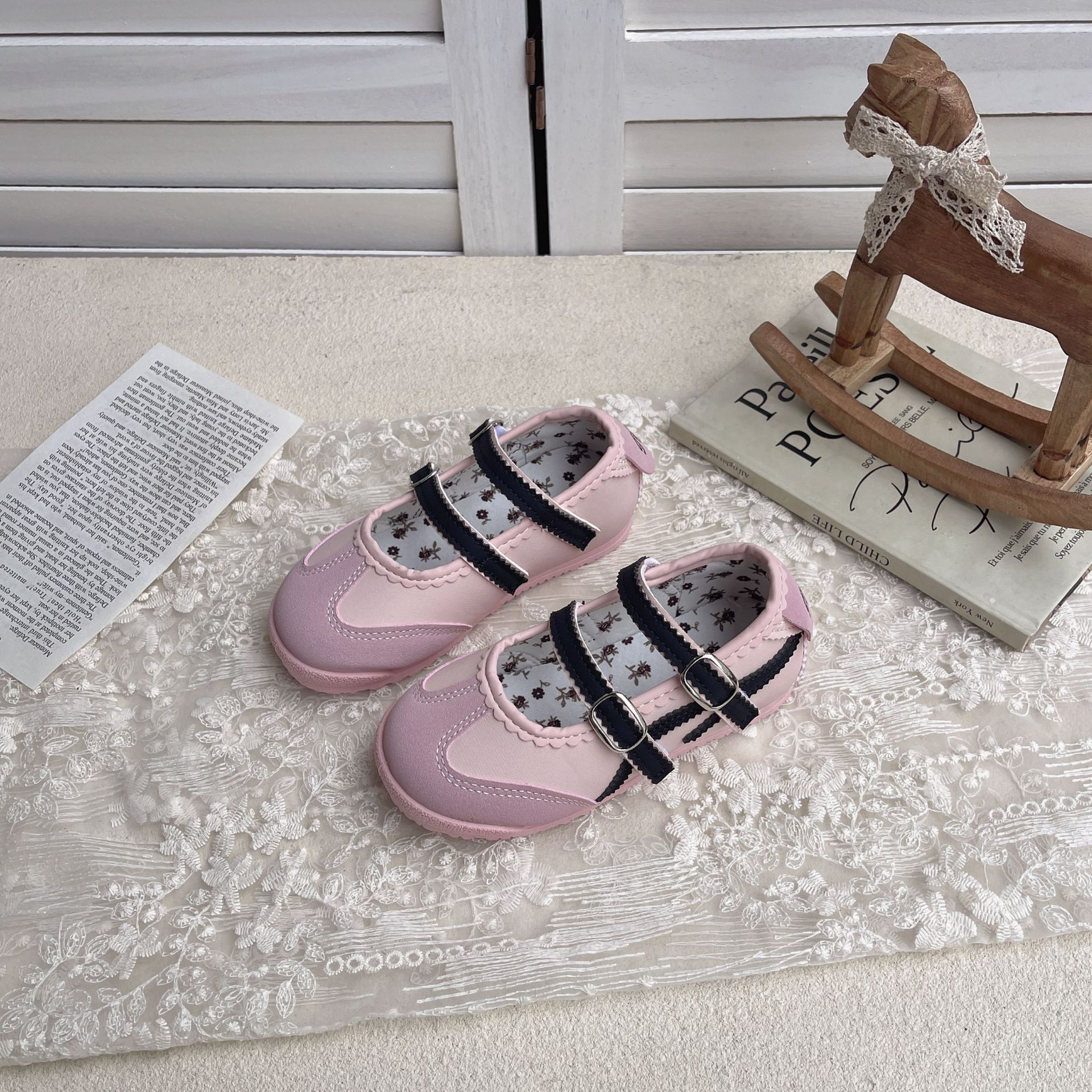 Zapatos de suela suave para niñas, primavera y verano 2026, nuevos zapatos de moda para niños, zapatos de cuero suaves, zapatos casuales transpirables image 5