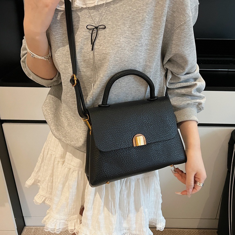 Bolso de moda coreano 2025 verano nuevo bolso femenino casual con patrón de lichi bolso de hombro simple bolso de mensajero de viaje