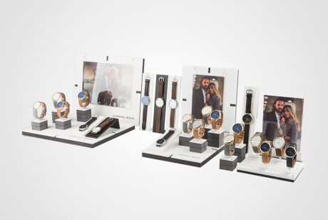 lilienthal-watch-display-7c8a7