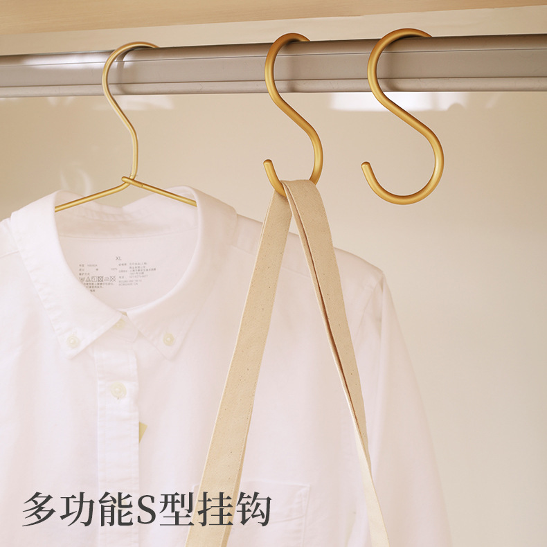 Clothing store S gold hook s hook length...