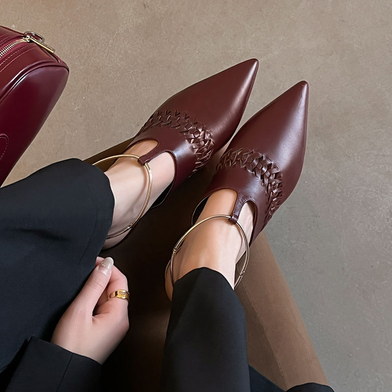 Leather woven mule pointed-toe