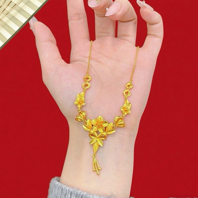 ゴールドストアと同じスタイルのサンドゴールド三生花タッセルネックレス幸福の花ウェディングフラワーセットチェーンガールフレンド用の金メッキジュエリー|undefined