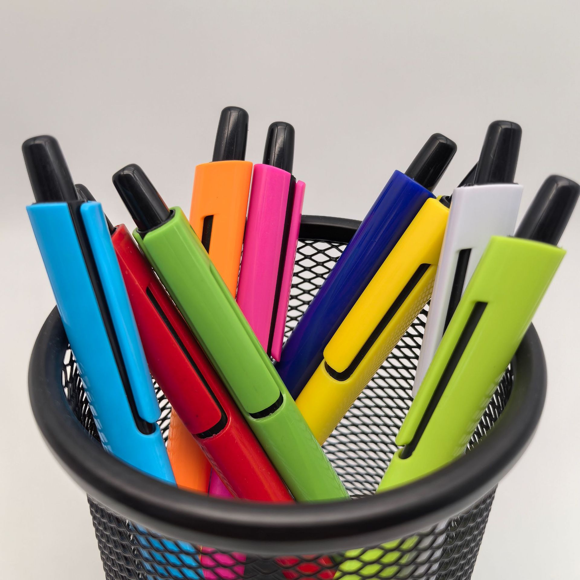 Presione bolígrafo de color para publicidad creativa bolígrafo de logotipo imprimible bolígrafo de publicidad promocional bolígrafo de regalo al por mayor