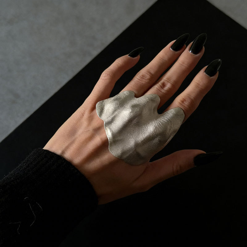 Artistic Irregular Pleated Joint Ring, Cool and Unique Design, New Style, Joint-Protecting, High-End Feel Ring Artistic Irregular Pleated Joint Ring, Cool and Unique Design, New Style, Joint-Protecting, High-End Feel Ring