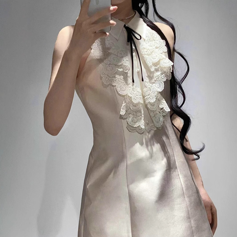 Celebrity Same Style Shoulder Skirt Elegant Elegant Thousand Gold Style Hollow Gouhua Lace Stitching Sleeveless dress Women