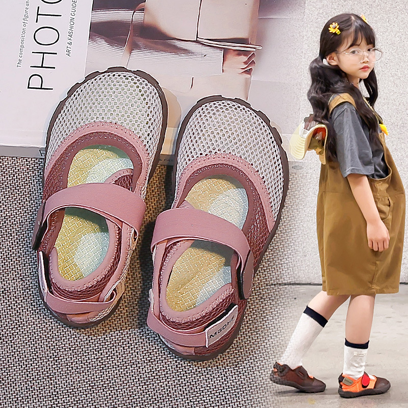 Zapatos de playa de moda para niñas versátiles 2026 verano nuevos zapatos de retroceso antideslizantes para niños sandalias al aire libre para niños zapatos individuales image 3