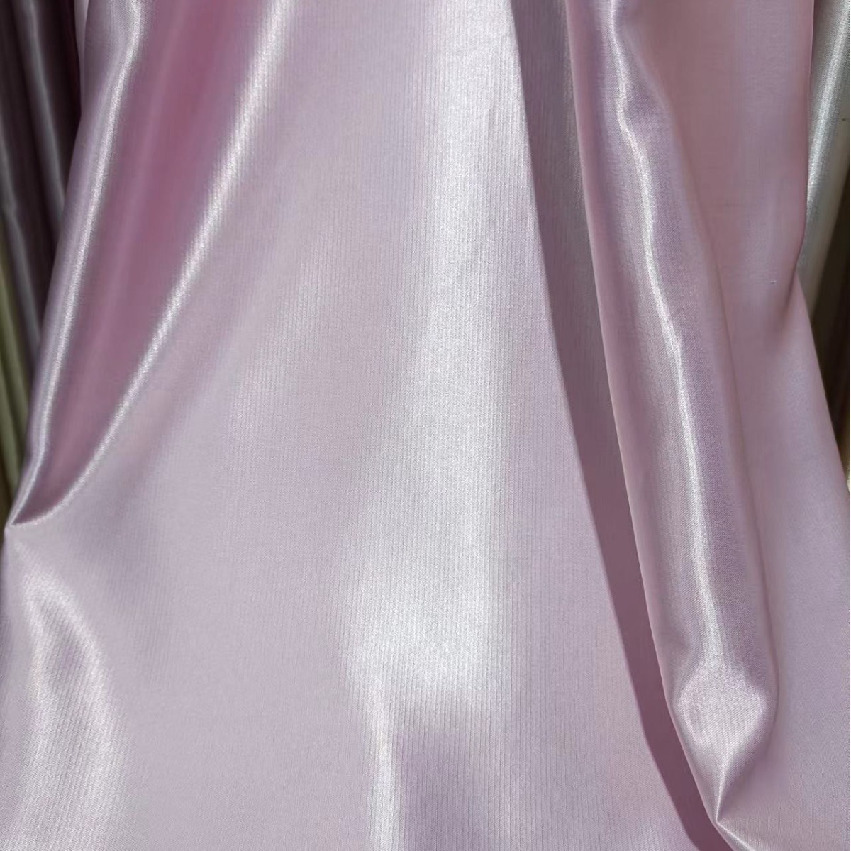 半遮光無地裏地クロスボーダー販売シルク風車用カーテンバブルハウス光沢サテンホテル工事用カーテン