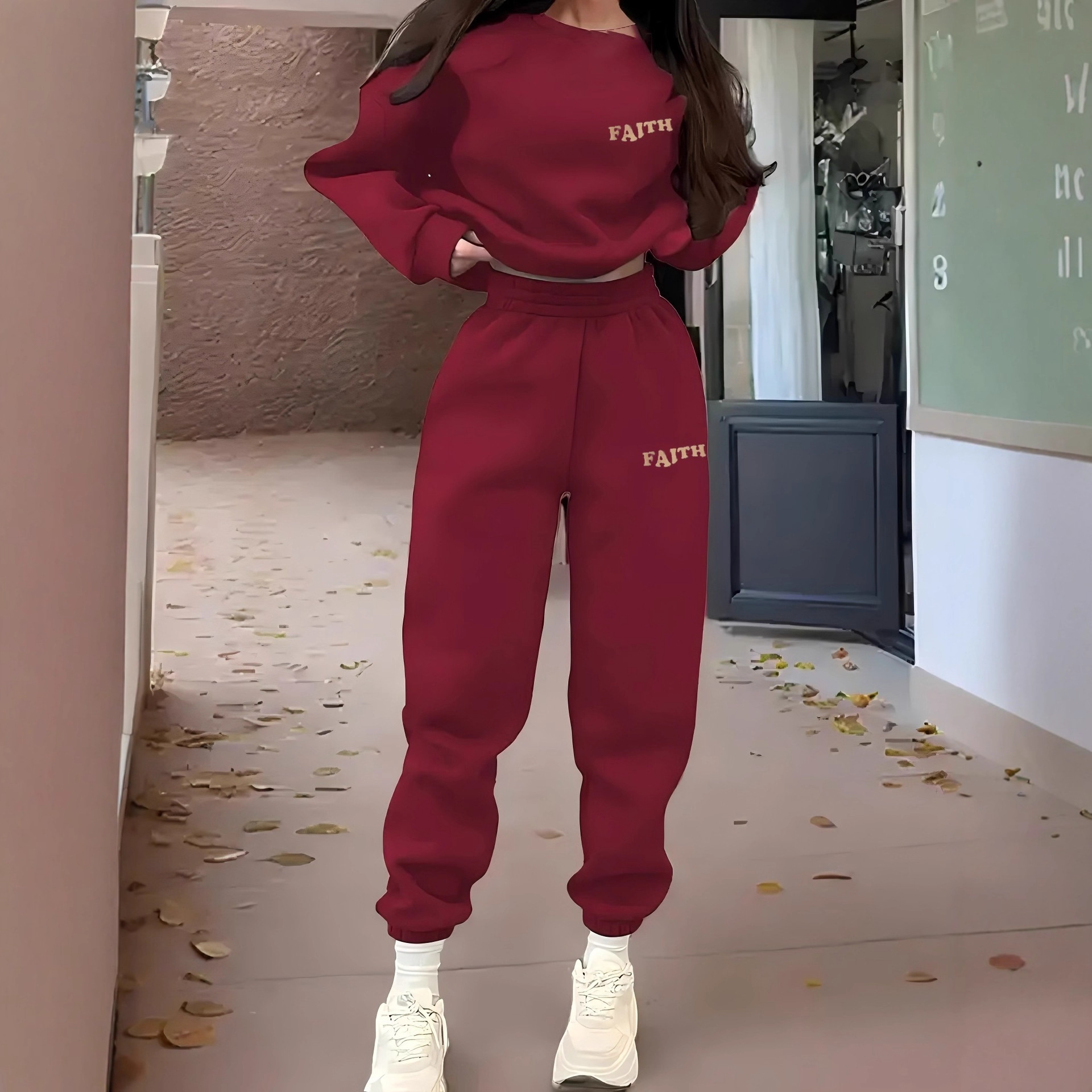 Women's Velvet Casual Sports Suit, Fashionable Sweatshirt and Sweatpants Two-Piece Set, Popular Autumn and Winter Round Neck Sweatshirt Suit